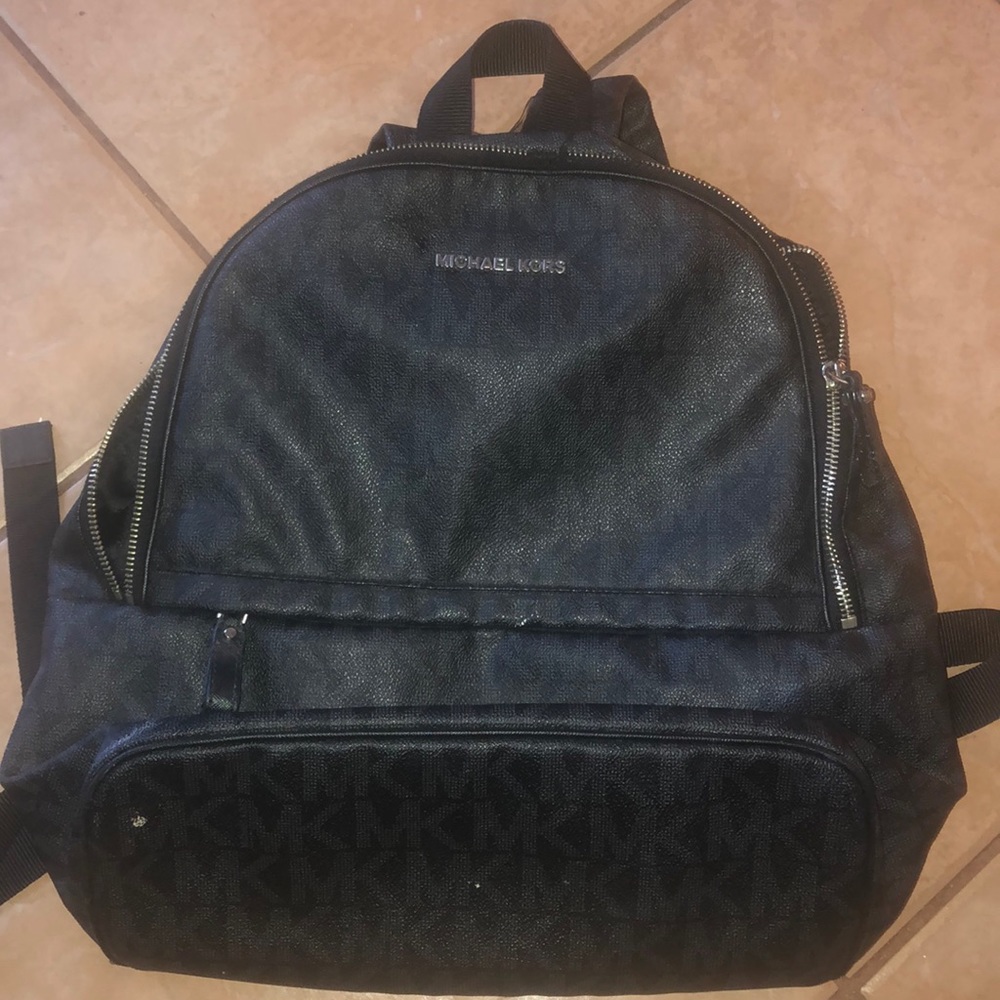 Michael kors backpack black broken zipper